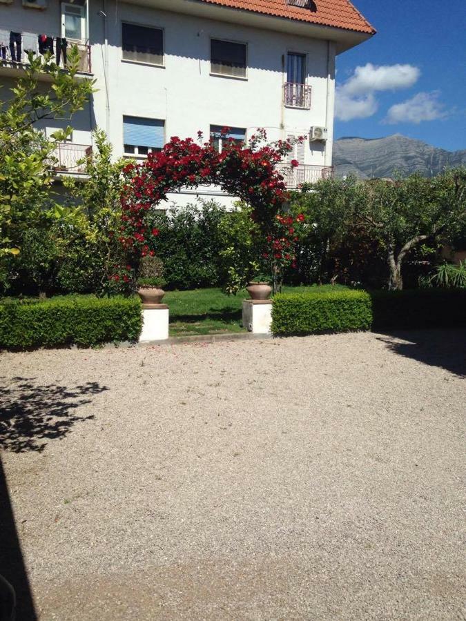 Villa Scimmia Scauri  Εξωτερικό φωτογραφία